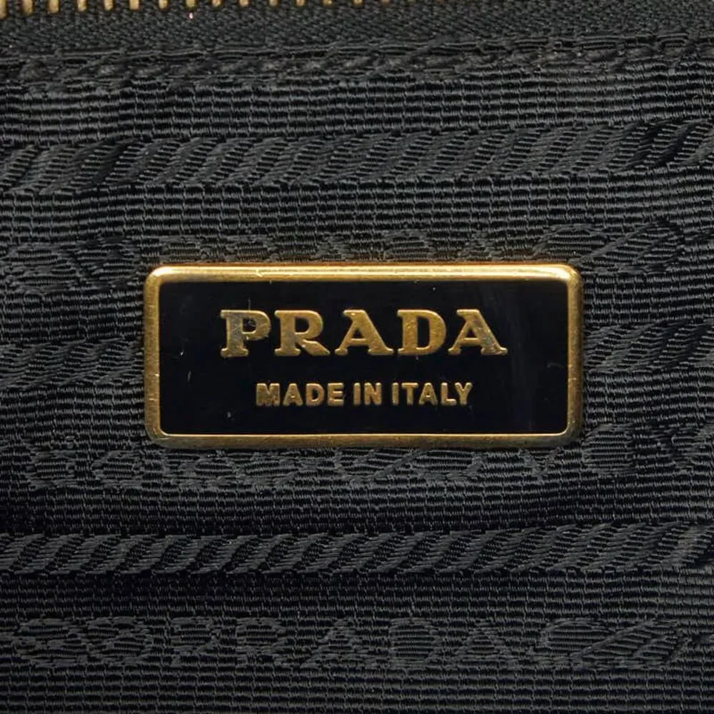 Prada delivery duty